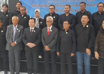 Bela Hak PWI, OC Kaligis dan Ronny Sompie Siap Gugat Dewan Pers