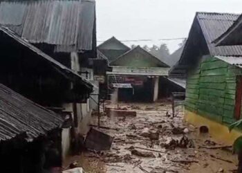 Desa Kota Tua, Tano Tombangan Tapanuli Selatan Provinsi Sumatera Utara Diterjang Banjir Bandang